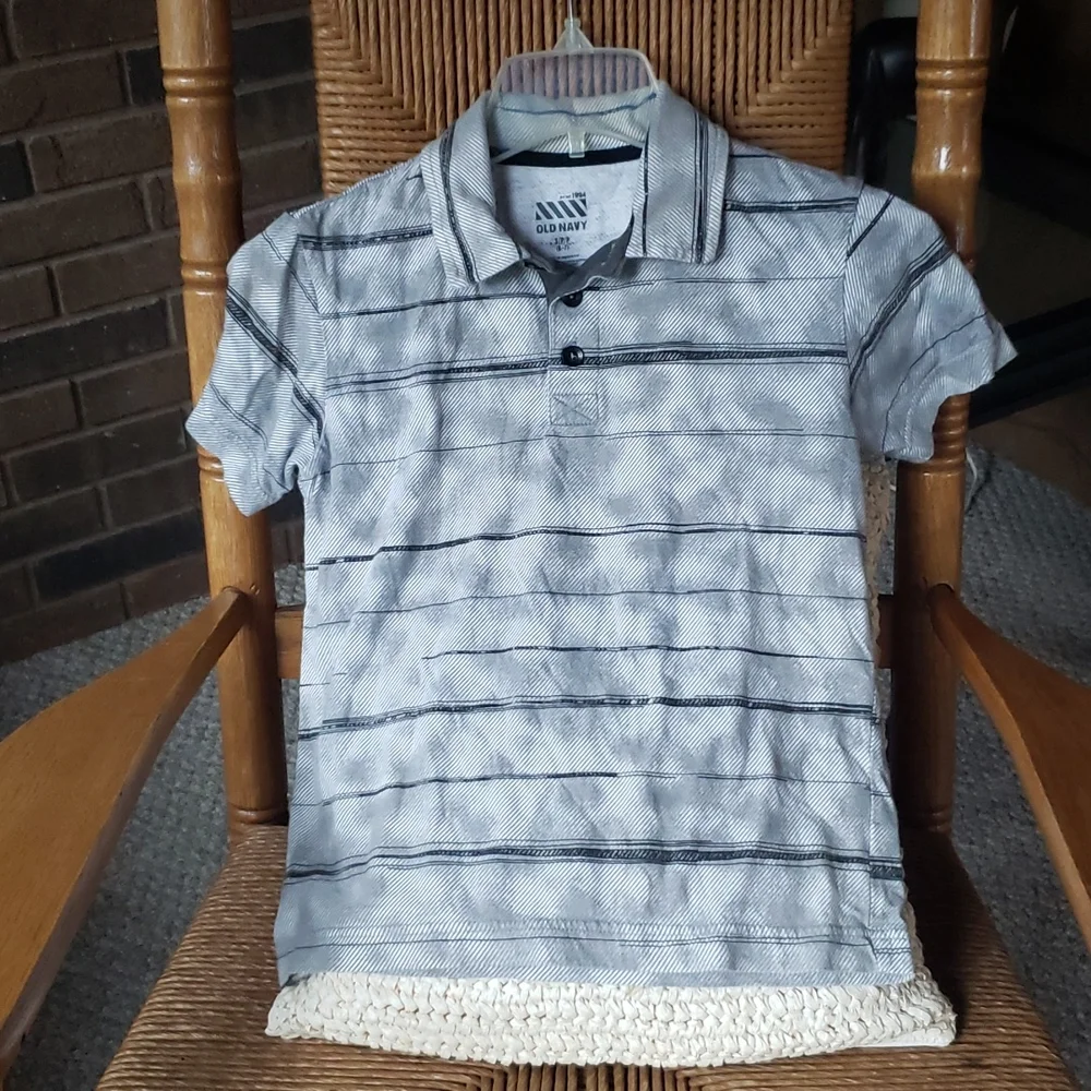 Old Navy, gray/black short sleeve polo, size S 6/7